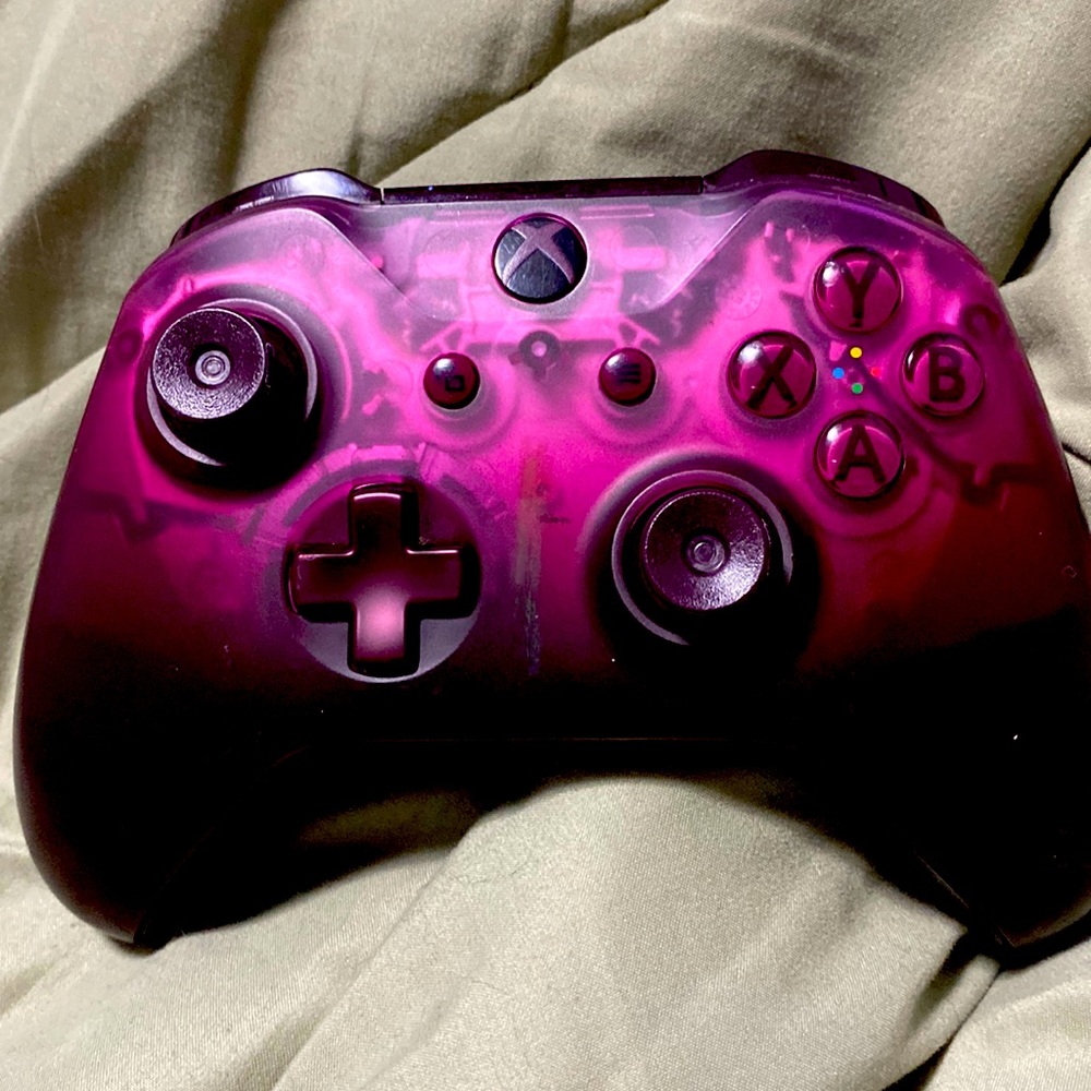 i’m selling a xbox controller